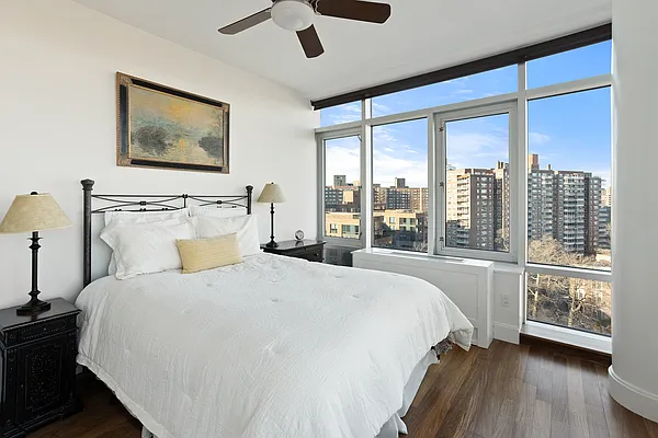 Sold by Julia B Fee Sotheby's International Realty | media 17