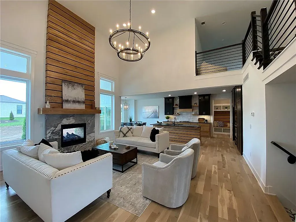5 bed, 2788 sqft, $5,200 — Photo 3