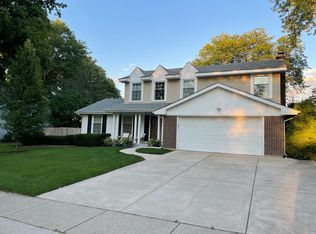 1014 Dawes St, Libertyville, IL