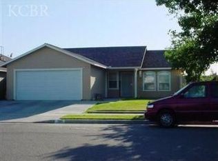 733 Basil Ct, Lemoore, CA 93245
