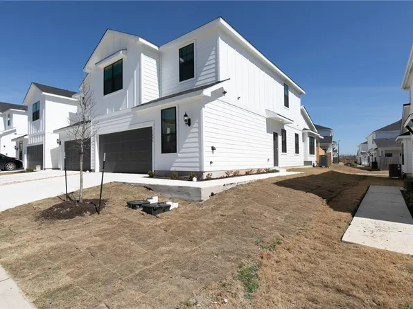 164 Threshing Rd #C, Buda, TX 78610