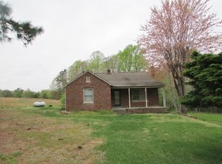 2091 Virgilina Rd, Roxboro, NC 27574