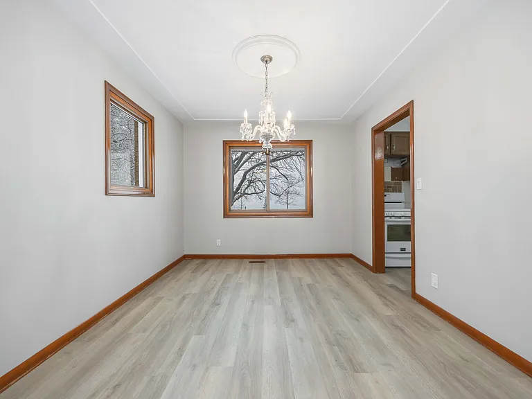 3051 Egremont Rd — Photo 7
