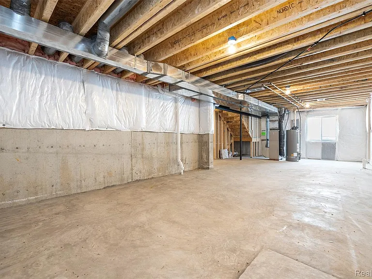 3449 Haverford Dr — Photo 32