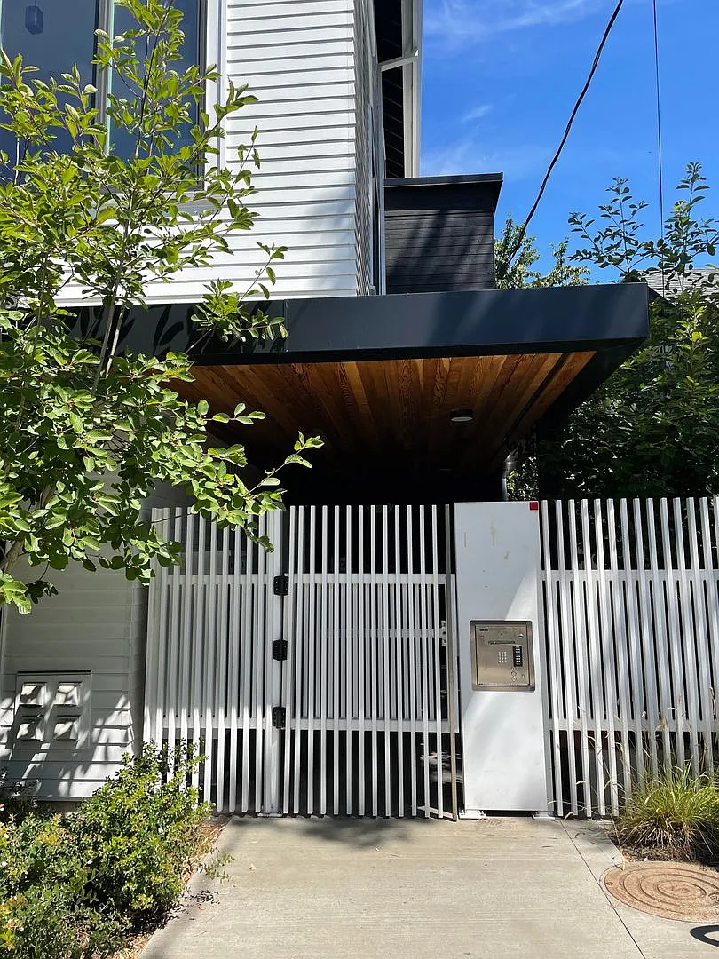 ES1213 -Alberta Street Lofts — Photo 3