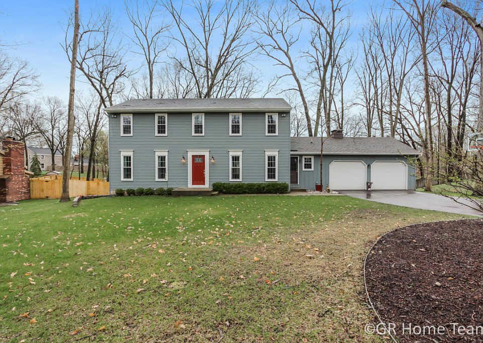 1st image of 3694 Oakbluff Dr SE