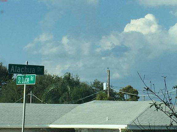 4th image of 579 Alachua Dr
