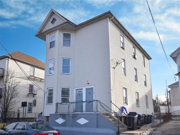 21-23 Leah St, Providence, RI 02908