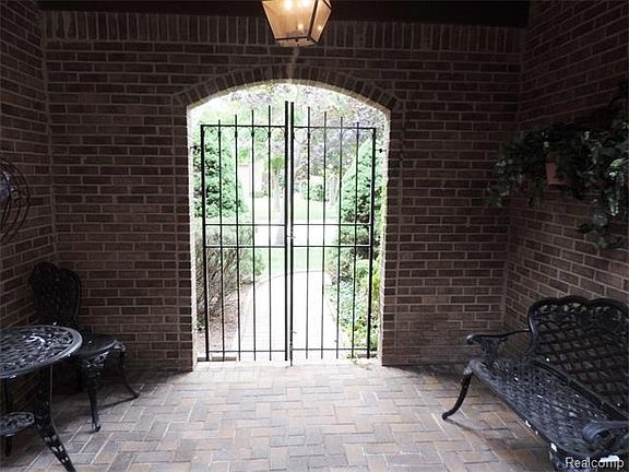 3rd image of 23910 Trailwood Ct #1