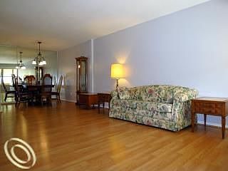 4th image of 61041 Greenwood Dr #1