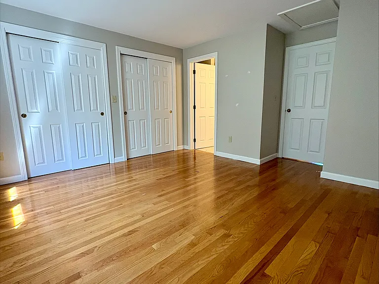 Kingsbury Townhouses — Photo 19