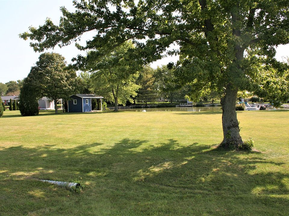 1st image of 106 W Hislop Dr