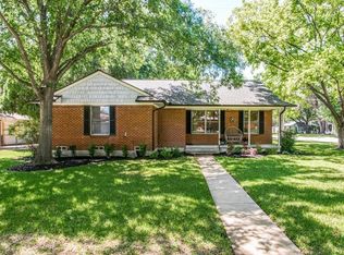 111 N Weatherred Dr, Richardson, TX 75080