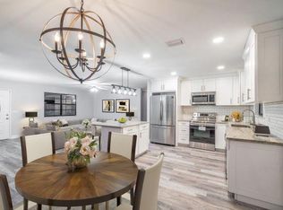 1514 SE Crowberry Dr, Port Saint Lucie, FL 34983