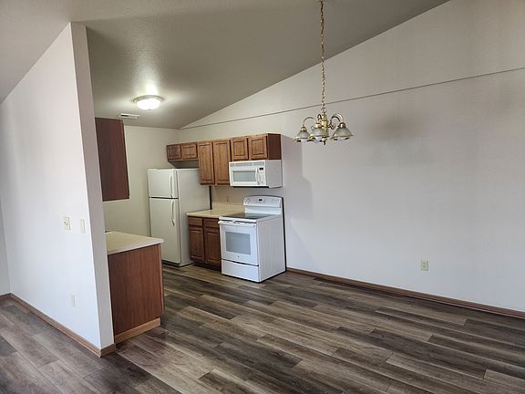 3rd image of 664 Faidley Ct APT 12