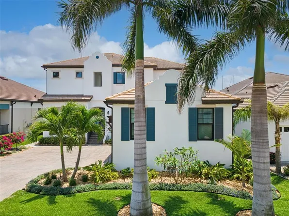 3028 Christophers Watch Ln, Ruskin, FL 33570