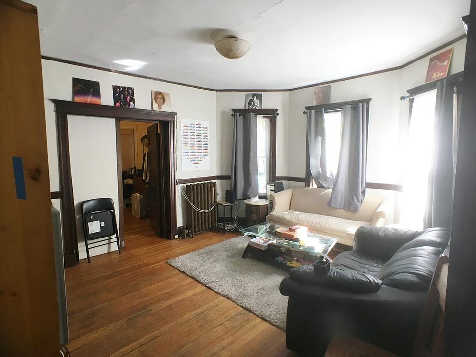 2nd image of 24 Dearborn Rd #U2