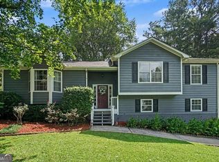 202 Johnstons Dr, Dallas, GA 30157