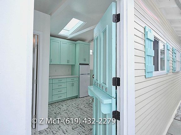 2nd image of 1538-40 33rd St
