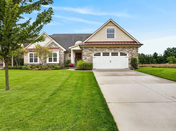 12209 Tullymore Dr #35, Stanwood, MI 49346