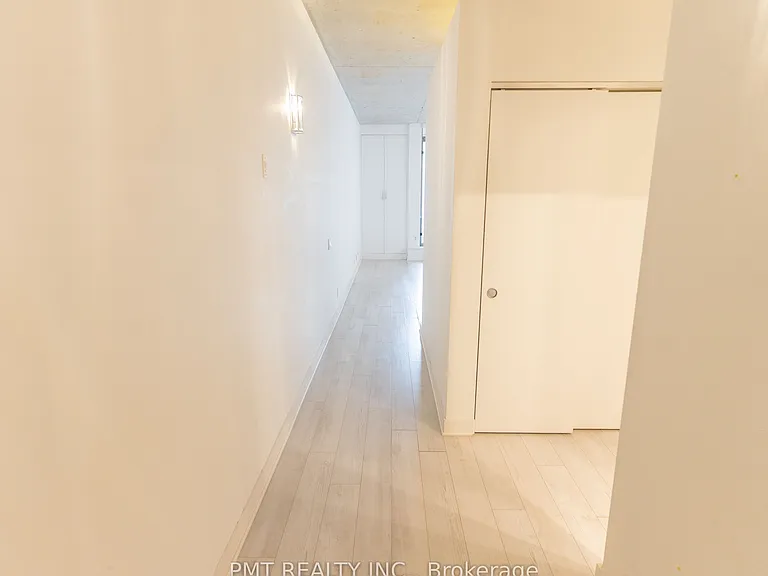 36 Charlotte St #401 — Photo 2