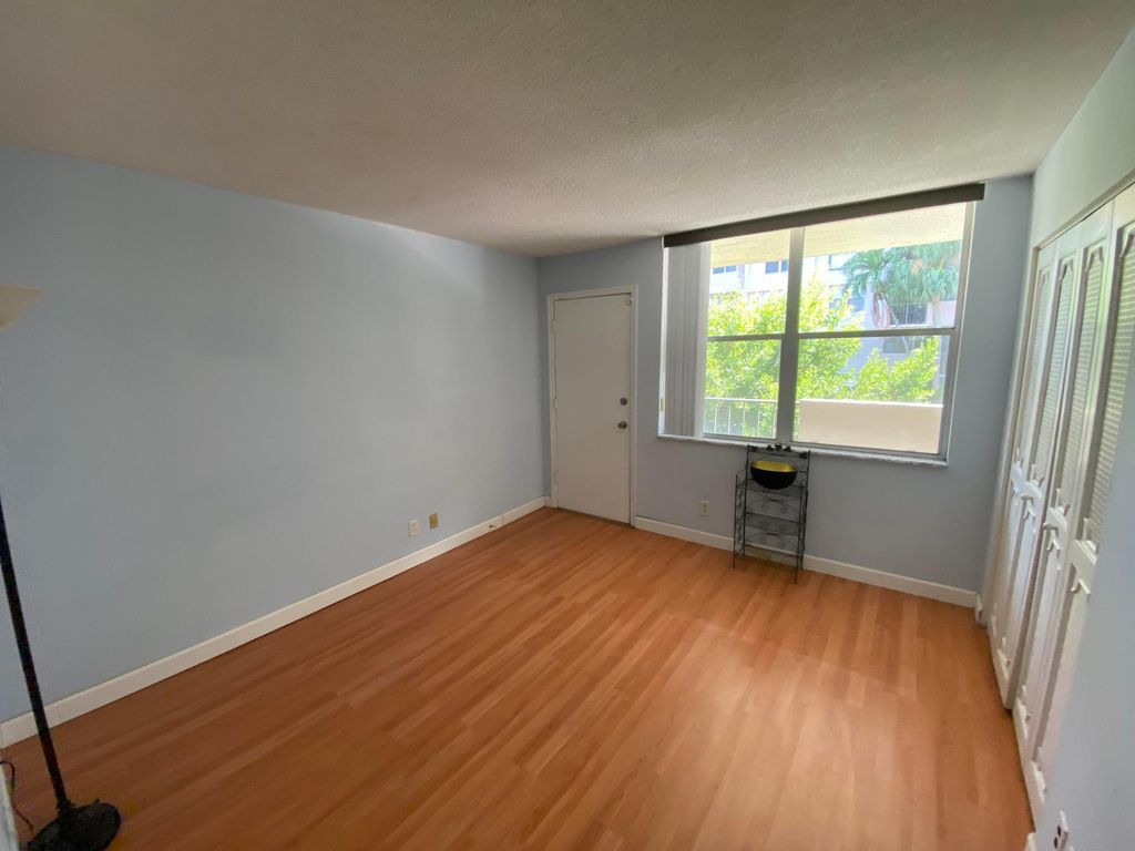777 S Federal Highway #209B, photo 3