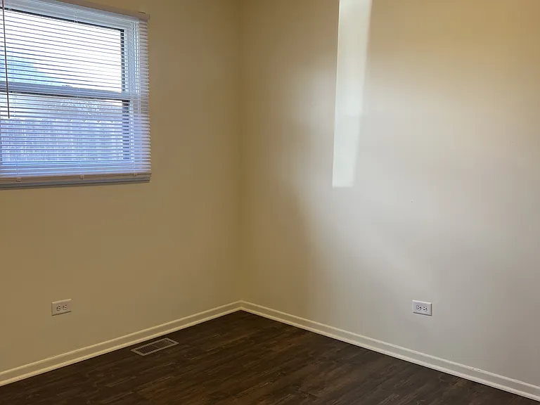 1832 Joppa Ave — Photo 5
