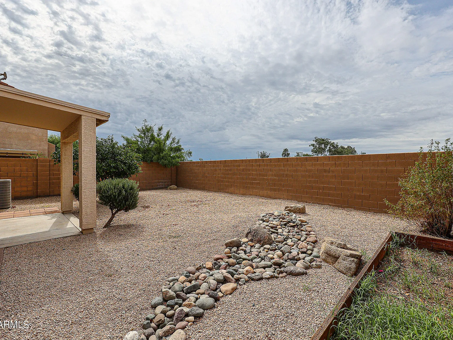 3 bed, 2.5 bath, 1421 sqft, $1,995 — Photo 4