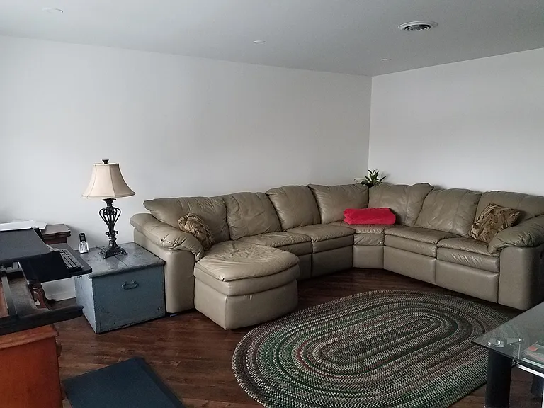 910 Sterling Ct — Photo 14