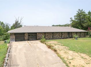 646 Oak Grove Rd, Van Buren, AR 72956