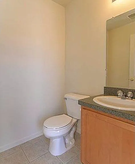 2076 Cloverly Ln — Photo 4