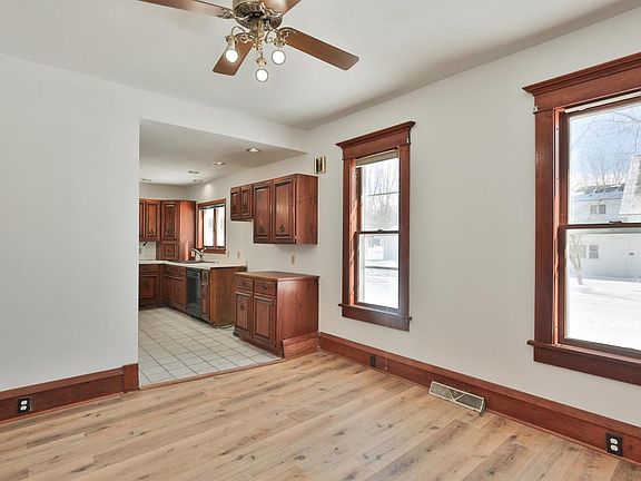 5th image of 505 West FRONT STREET