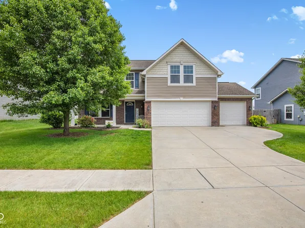 2675 Twinleaf Dr, Plainfield, IN 46168