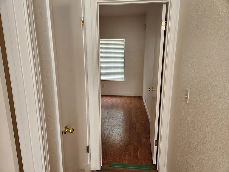1487 Promenade Cir — Photo 1