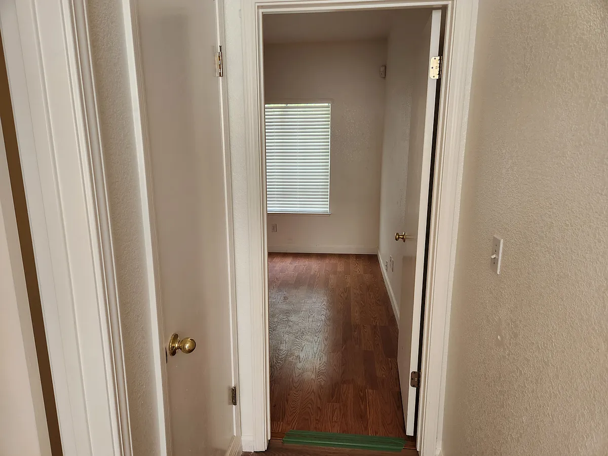 Building Photo - 1487 Promenade Cir