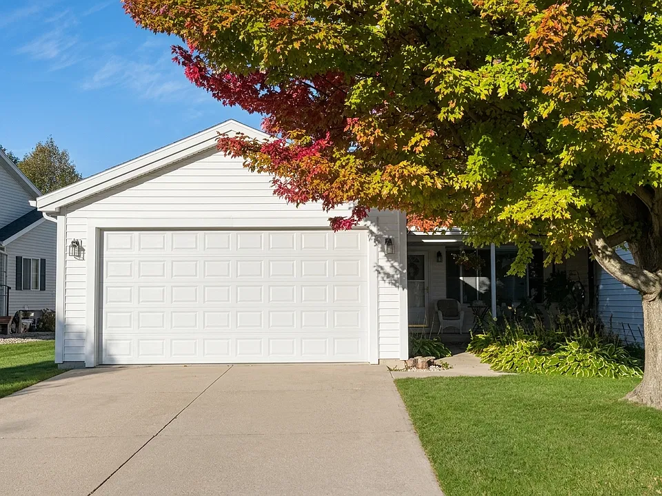 440 Greenbriar Ave
