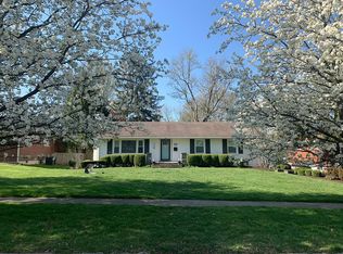 340 Greenbriar Rd, Lexington, KY 40503