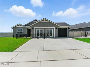 7052 N Coeur Terre Blvd, Coeur D Alene, ID 83815