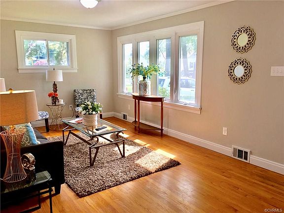 3rd image of 4814 Kinloch Ln