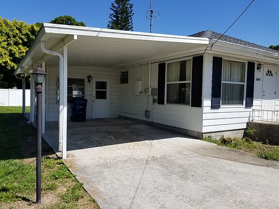 2nd image of 204 Portia St S