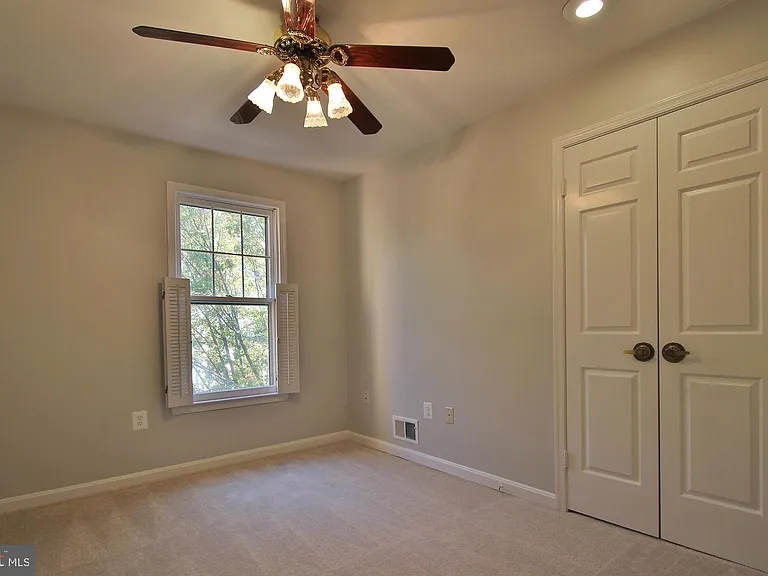 7321 Mallory Ln — Photo 26