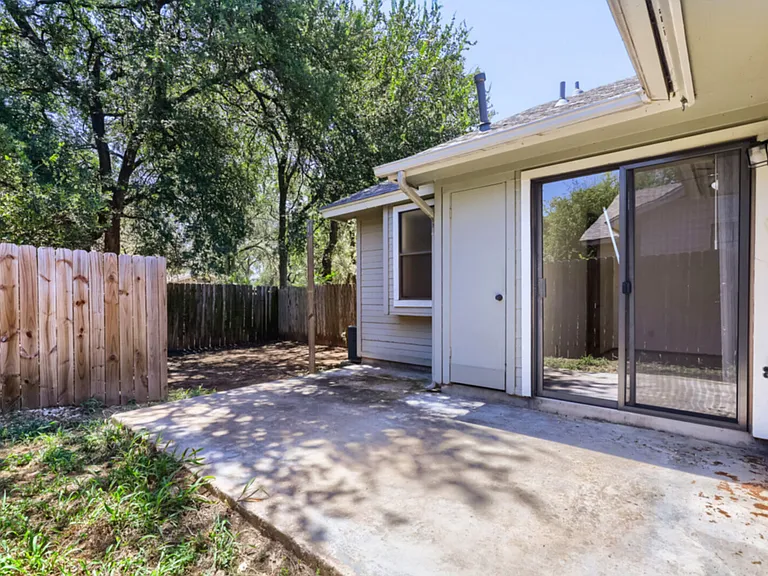 2504 Howellwood Way #A — Photo 16