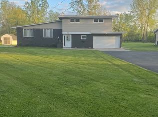 1684 Huth Rd, Grand Island, NY 14072