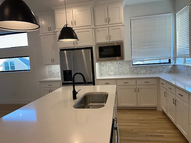 8215 Manoa Dr — Photo 10