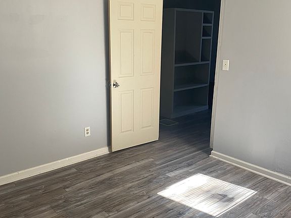 5th image of 3209 Iowa Ave