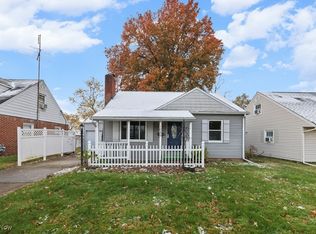 1086 Roseland Rd, Alliance, OH 44601