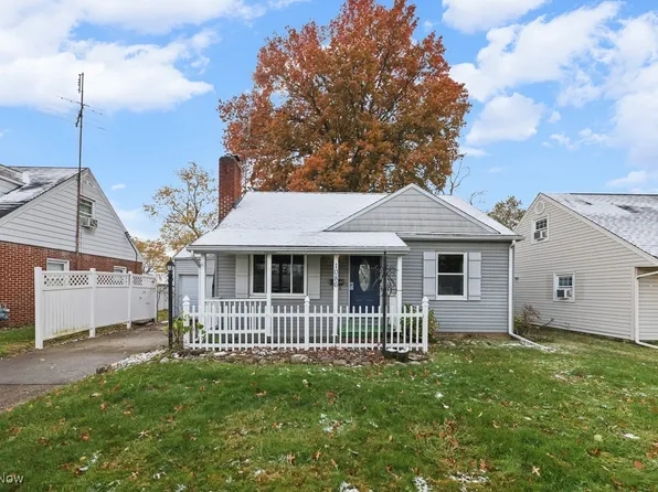 1086 Roseland Rd, Alliance, OH 44601