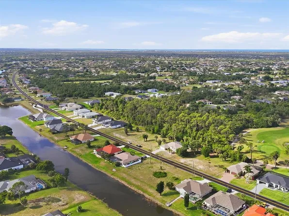 764 Rotonda Cir, Rotonda West, FL 33947