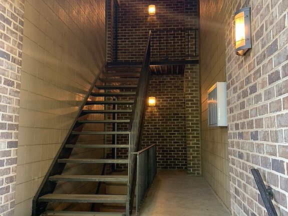 3rd image of 3636 Taliluna Ave APT 115-1