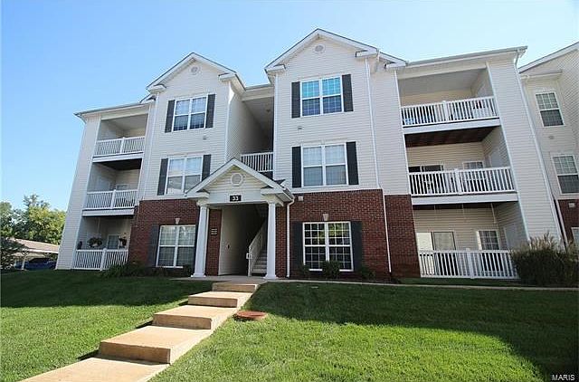 1st image of 33 Kassebaum Ln APT 205